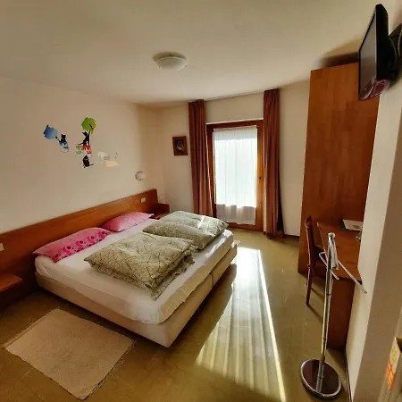 Hotel Daniela 2*