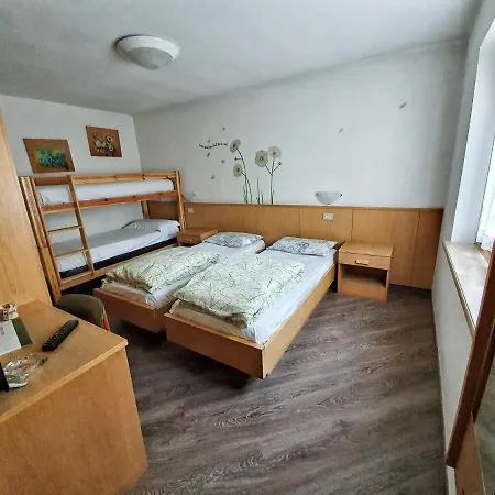 Daniela Hotel 2*
